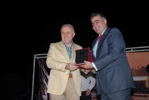 AKPARTİ'NİN KURULUŞUNUN YILDÖNÜMÜNDE VEFALI YÜREKLER BİR ARADA