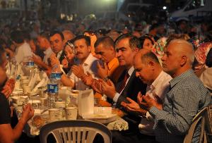 BAŞKAN ERGÜNEŞ VE G.O.PAŞA TEŞKİLATI KIRKLARELİ İFTARINDA